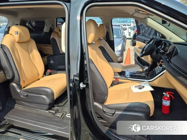 Kia Carnival 4th generation 2022 Черный из Кореи, фото 2