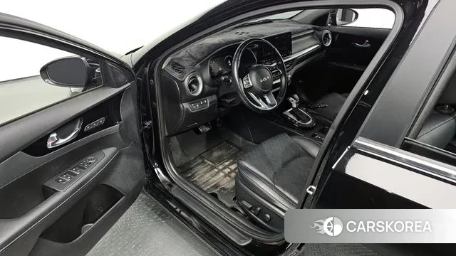 Kia The New K3 2nd generation 2021 Черный из Кореи, фото 2