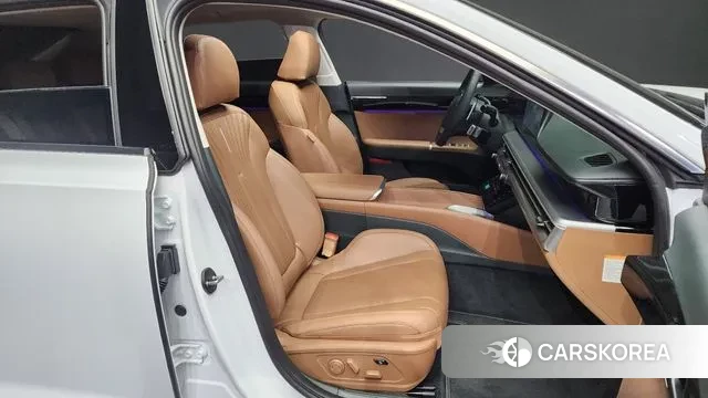 Hyundai Grandeur Hybrid (GN7) 2024 Белый из Кореи, фото 2