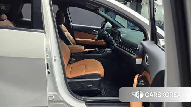 Kia Sportage 5th Generation Hybrid 2024 Белый из Кореи, фото 2