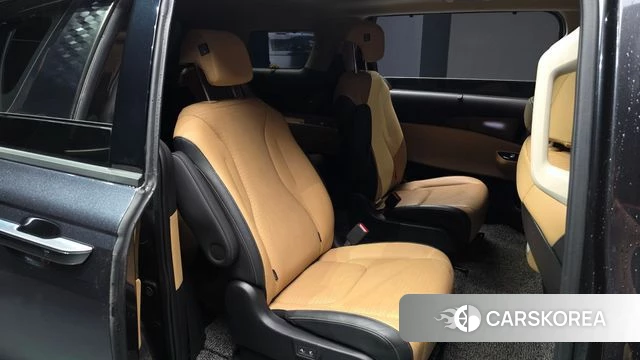 Kia Carnival 4th generation 2022 Серый из Кореи, фото 2