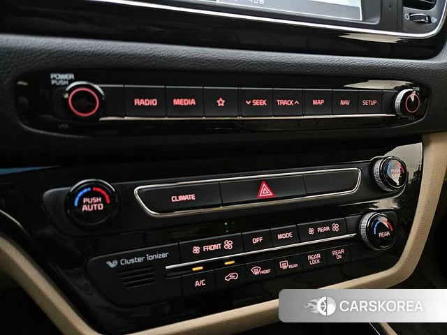 Kia The New Carnival 2018 Белый из Кореи, фото 2
