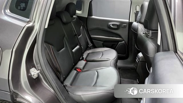 Jeep Compass 2nd Generation 2019 Серый из Кореи, фото 2