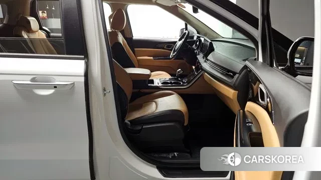 Kia Carnival 4th generation 2022 Белый из Кореи, фото 2