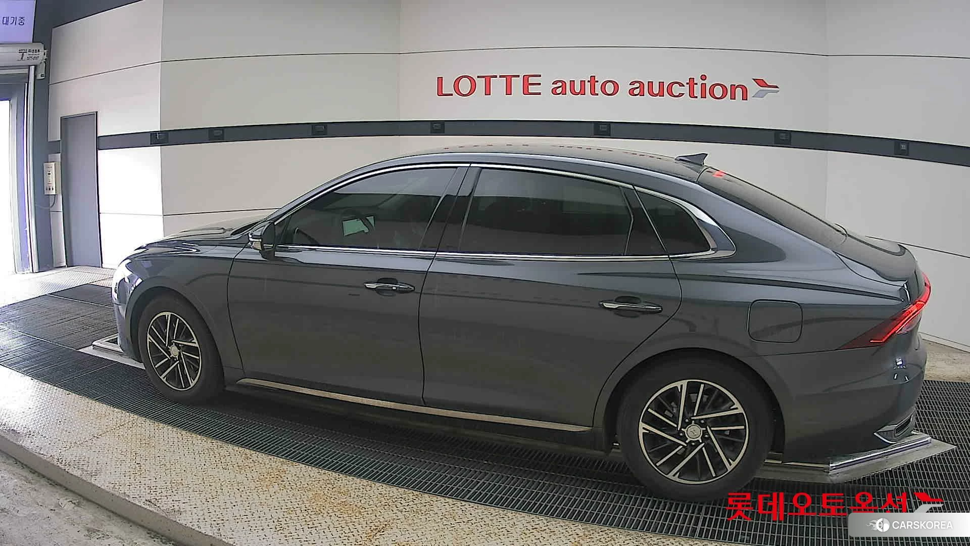 Hyundai Grandeur 2022 Nocturne Grey Metallic из Кореи, фото 2