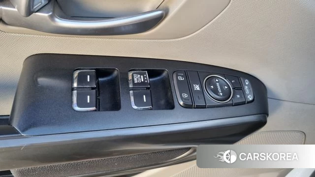Kia The New Carnival 2019 Белый из Кореи, фото 2
