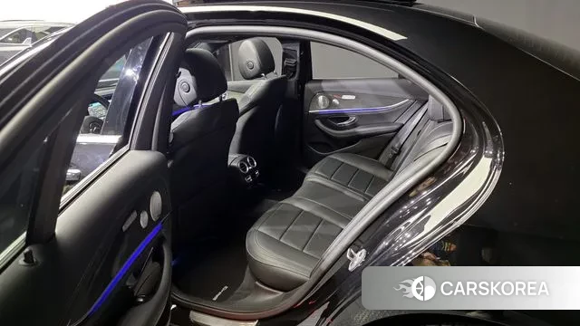 Mercedes-Benz E-Class W213 2020 Черный из Кореи, фото 2