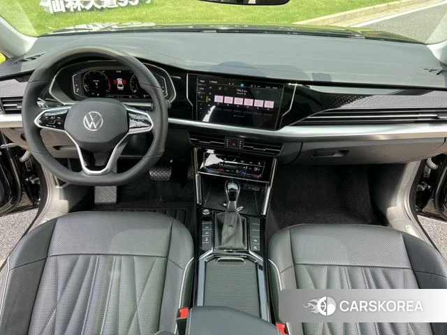 Volkswagen Passat 2023 Черный из Китая, фото 2