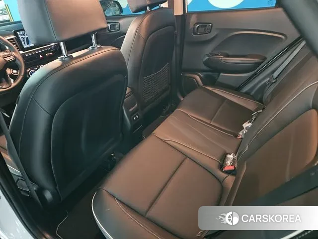 Hyundai Venue 2023 Жемчужный цвет из Кореи, фото 2