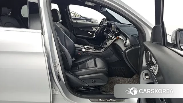 Mercedes-Benz GLC-Class X253 2019 Серебристо-серый из Кореи, фото 2