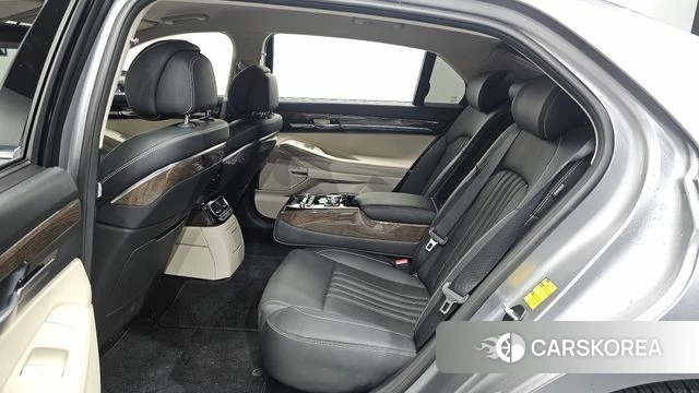 Genesis G90 2021 Серебристо-серый из Кореи, фото 2