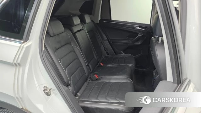 Volkswagen Tiguan second Generation 2021 Белый из Кореи, фото 2