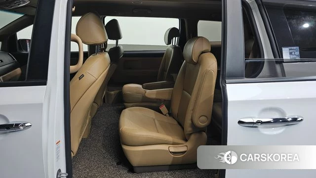 Kia The New Carnival 2018 Белый из Кореи, фото 2