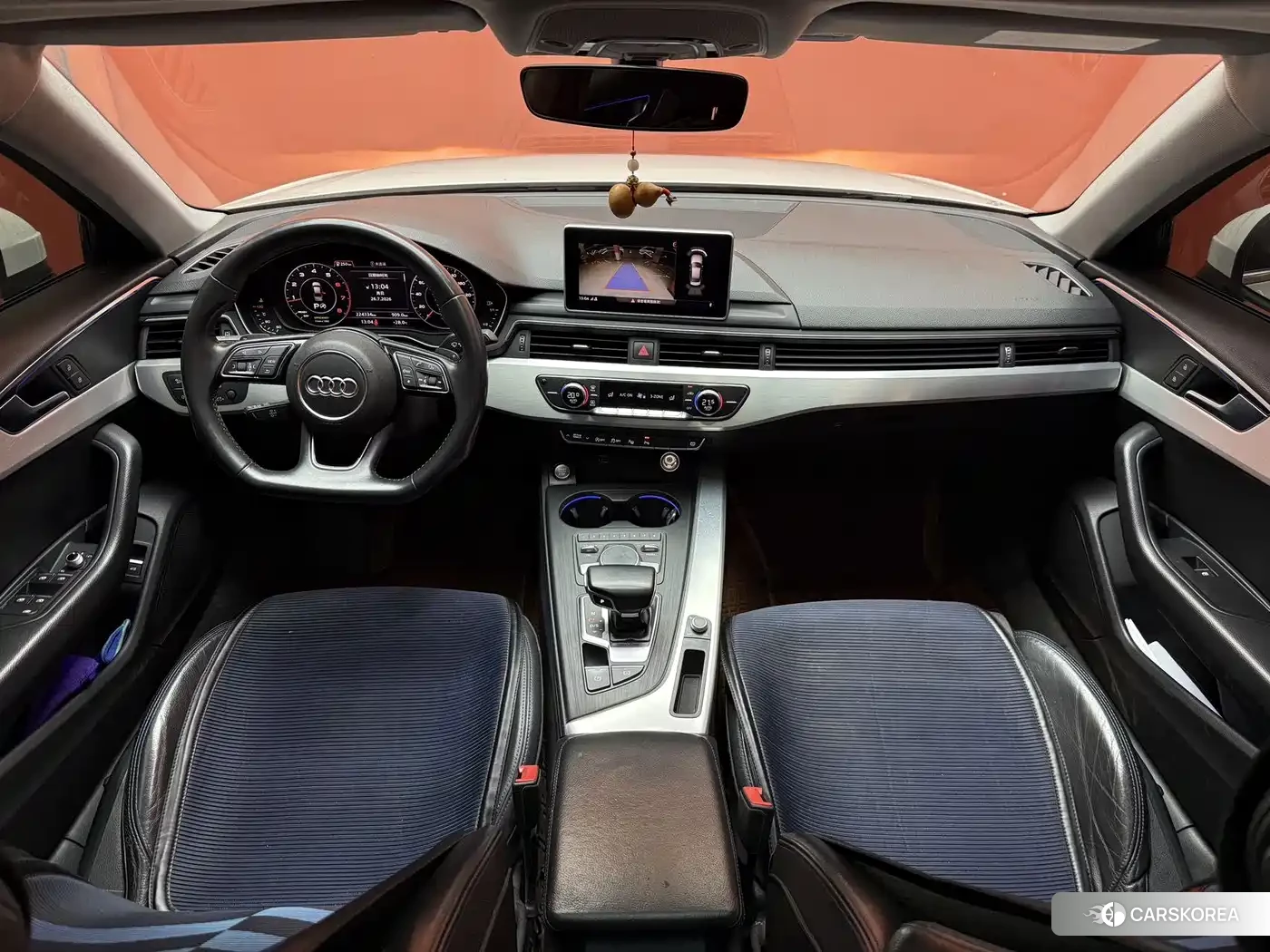Audi A4L 2018 Белый из Китая, фото 2