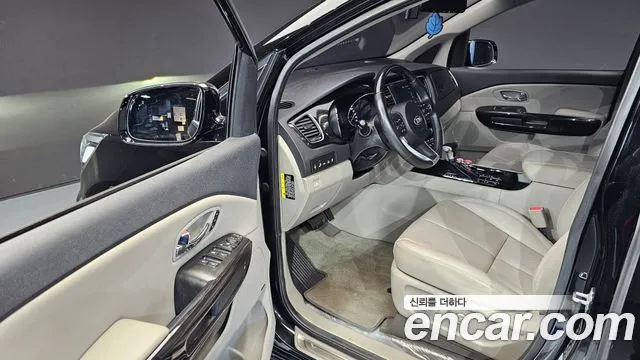 Kia The New Carnival id 2260752 из Кореи 2