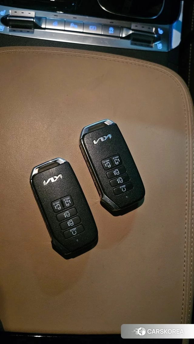 Kia Carnival 4th generation 2023 Черный из Кореи, фото 2