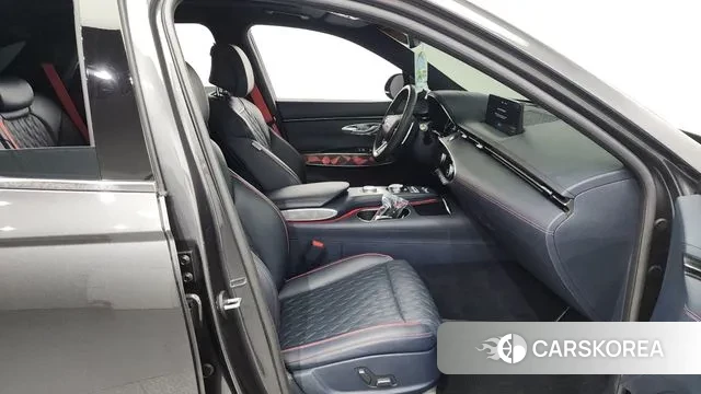 Genesis GV70 2021 Серый из Кореи, фото 2