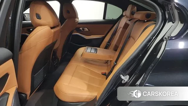 BMW 3 Series (G20) 2023 Черный из Кореи, фото 2