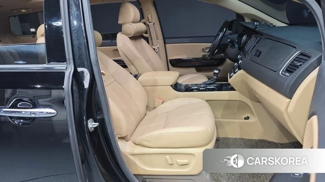 Kia The New Carnival 2018 Черный из Кореи, фото 2