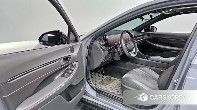 Hyundai Sonata D Edge (DN8) 2024 Серебристо-серый из Кореи, фото 2