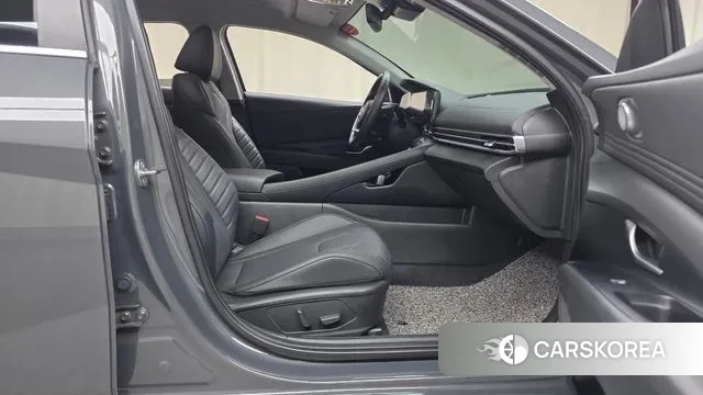 Hyundai The New Avante (CN7) 2023 Серый из Кореи, фото 2