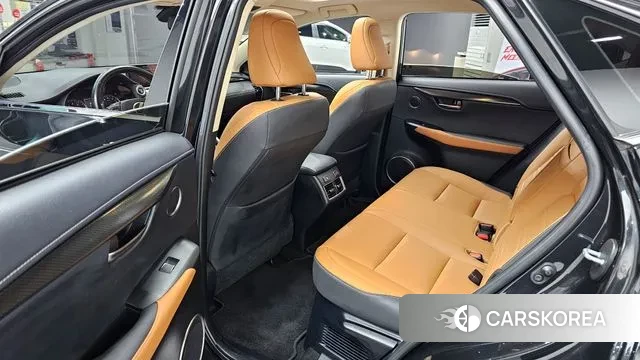 Lexus NX300h 2020 Черный из Кореи, фото 2