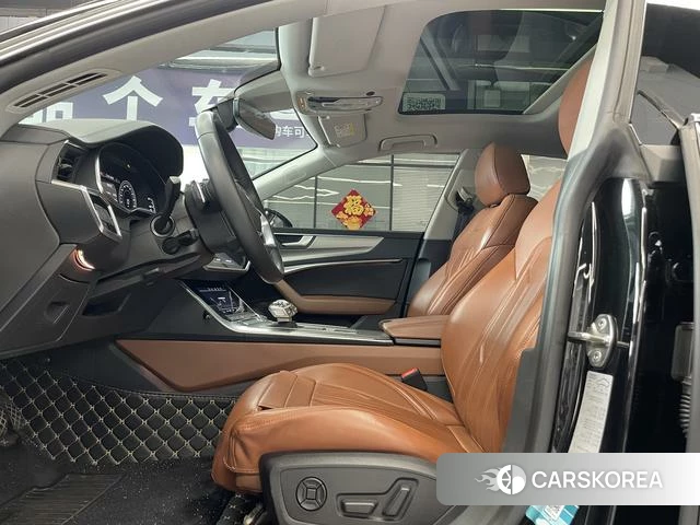 Audi A7 2021 Черный из Китая, фото 2