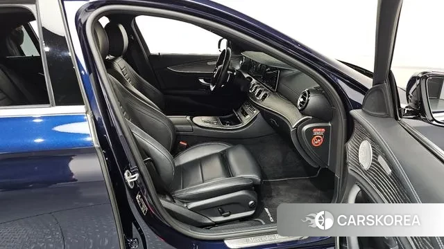 Mercedes-Benz E-Class W213 2021 Синий из Кореи, фото 2