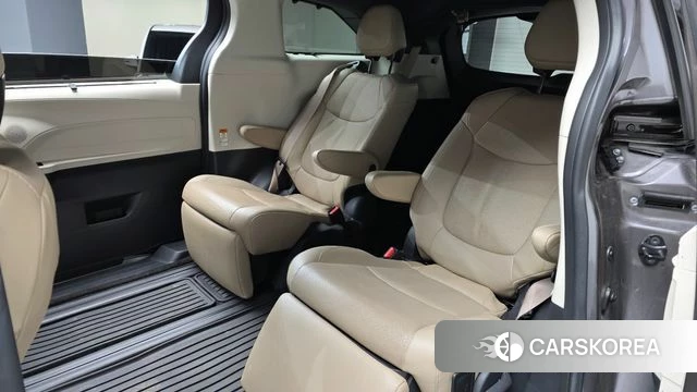 Toyota Sienna 4th Generation 2023 Серый из Кореи, фото 2