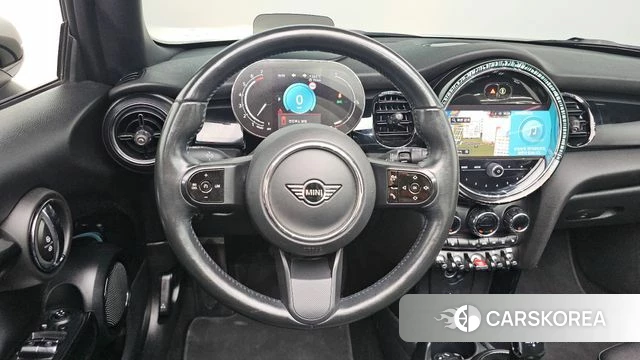 Mini Cooper Convertible 2024 Белый из Кореи, фото 2
