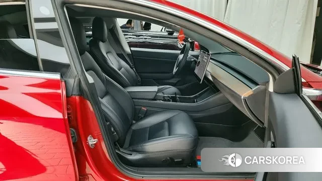 Tesla Model 3 2020 Красный из Кореи, фото 2