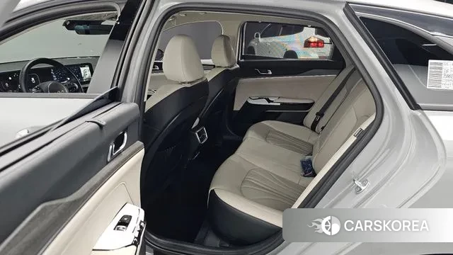 Kia The New K5 3rd generation 2023 Серебристо-серый из Кореи, фото 2