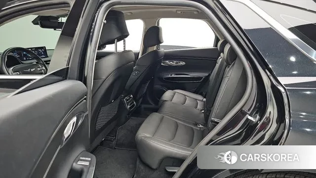 Genesis GV70 2021 Черный из Кореи, фото 2