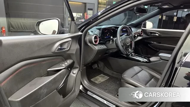 Chevrolet (GM Daewoo) Trax Crossover 2023 Черный из Кореи, фото 2