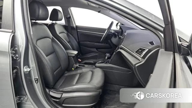 Hyundai Avante AD 2018 Серый из Кореи, фото 2