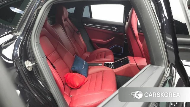 Porsche Panamera (971) 2022 Черный из Кореи, фото 2