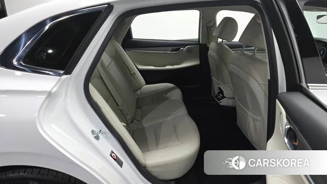 Hyundai The New Grandeur IG Hybrid 2022 Белый из Кореи, фото 2