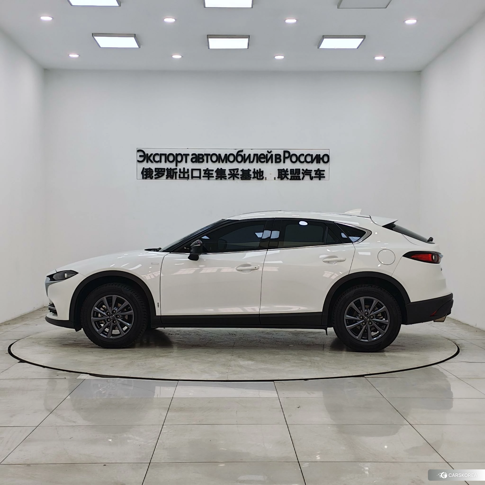 Mazda CX-4 2020 Белый из Китая, фото 2
