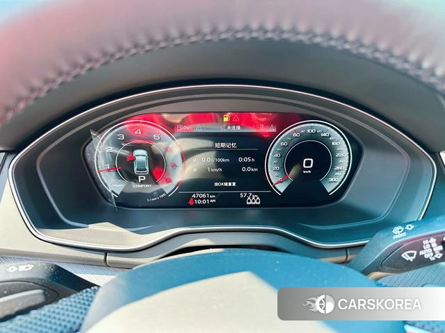 Audi Q5L 2022 Черный из Китая, фото 2