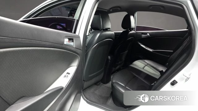 Hyundai Accent (New type) 2019 Белый из Кореи, фото 2