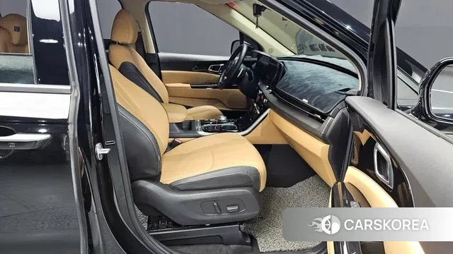 Kia Carnival 4th generation 2023 Черный из Кореи, фото 2