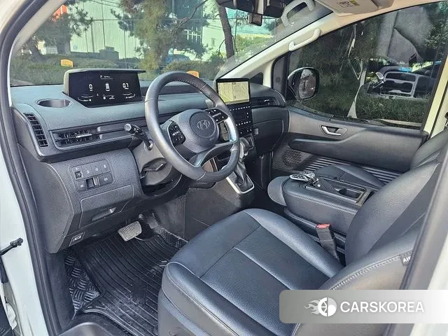 Hyundai Staria 2023 Белый из Кореи, фото 2