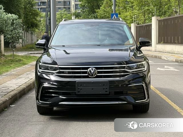 Volkswagen Tiguan L 2025 Черный из Китая, фото 2