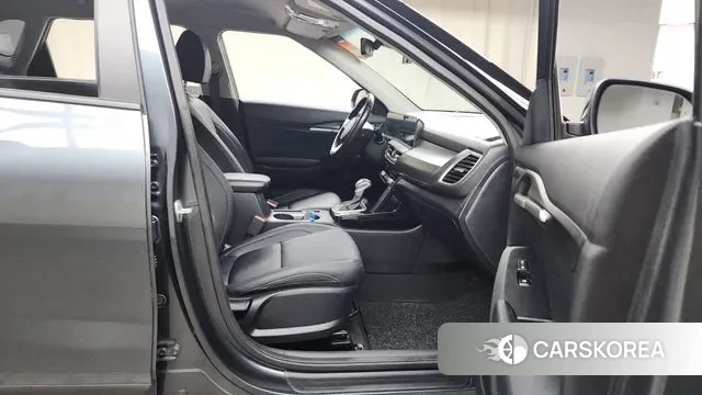 Kia The New Seltos 2023 Серый из Кореи, фото 2