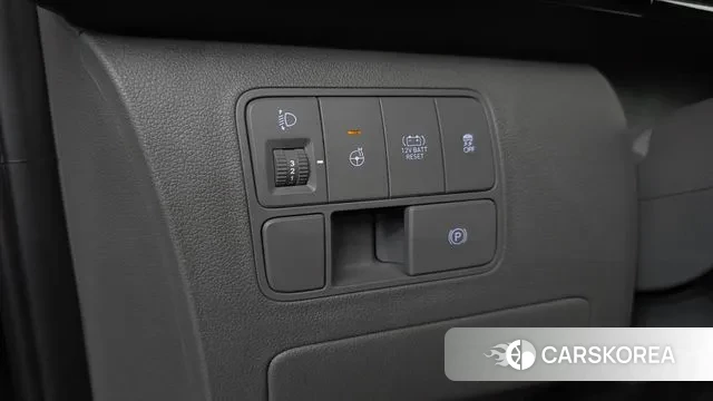 Hyundai Staria 2024 Черный из Кореи, фото 2