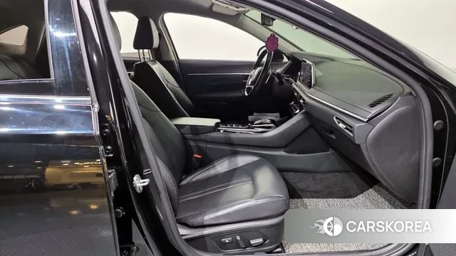 Hyundai Sonata (DN8) 2021 Черный из Кореи, фото 2