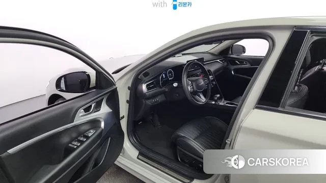 Genesis The New G70 2023 Серебристо-серый из Кореи, фото 2