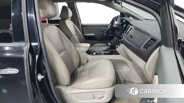 Kia The New Carnival 2018 Черный из Кореи, фото 2