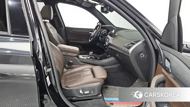 BMW X3 (G01) 2022 Черный из Кореи, фото 2