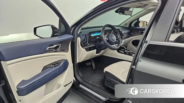 Kia Sportage 5th Generation Hybrid 2022 Черный из Кореи, фото 2